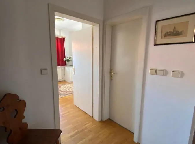 ゲストハウス Vidmar Near Bled (adults Only) レスツェ